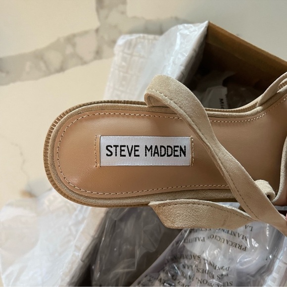 Steve Madden CORY Natural Suede - Never Worn! - Picture 4 of 6